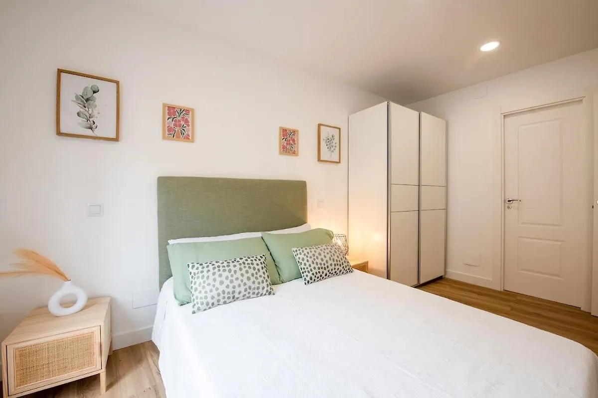 Santander Urban Beach Suite Apartment